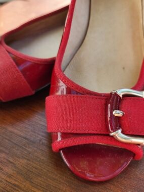 Michael Kors Red Patent Leather Open Toe Buckle Flats Slides 7.5